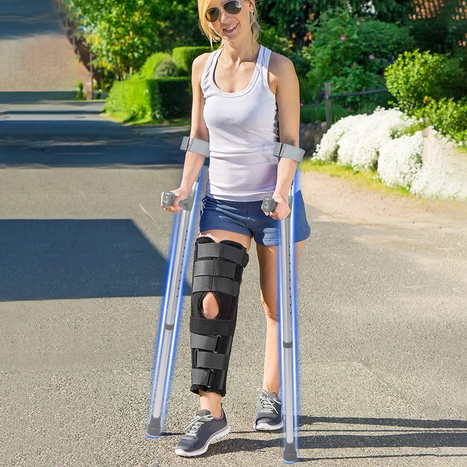 1 Pair of Aluminum Alloy Rehabilitation Crutches with Ergonomic Handles